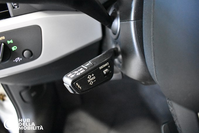 AUDI A4 Avant 40 g-tron S tronic